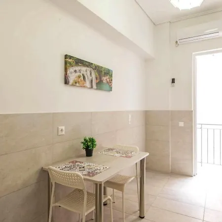 Lovely Apartment In The Center Of Athens Exterior photo