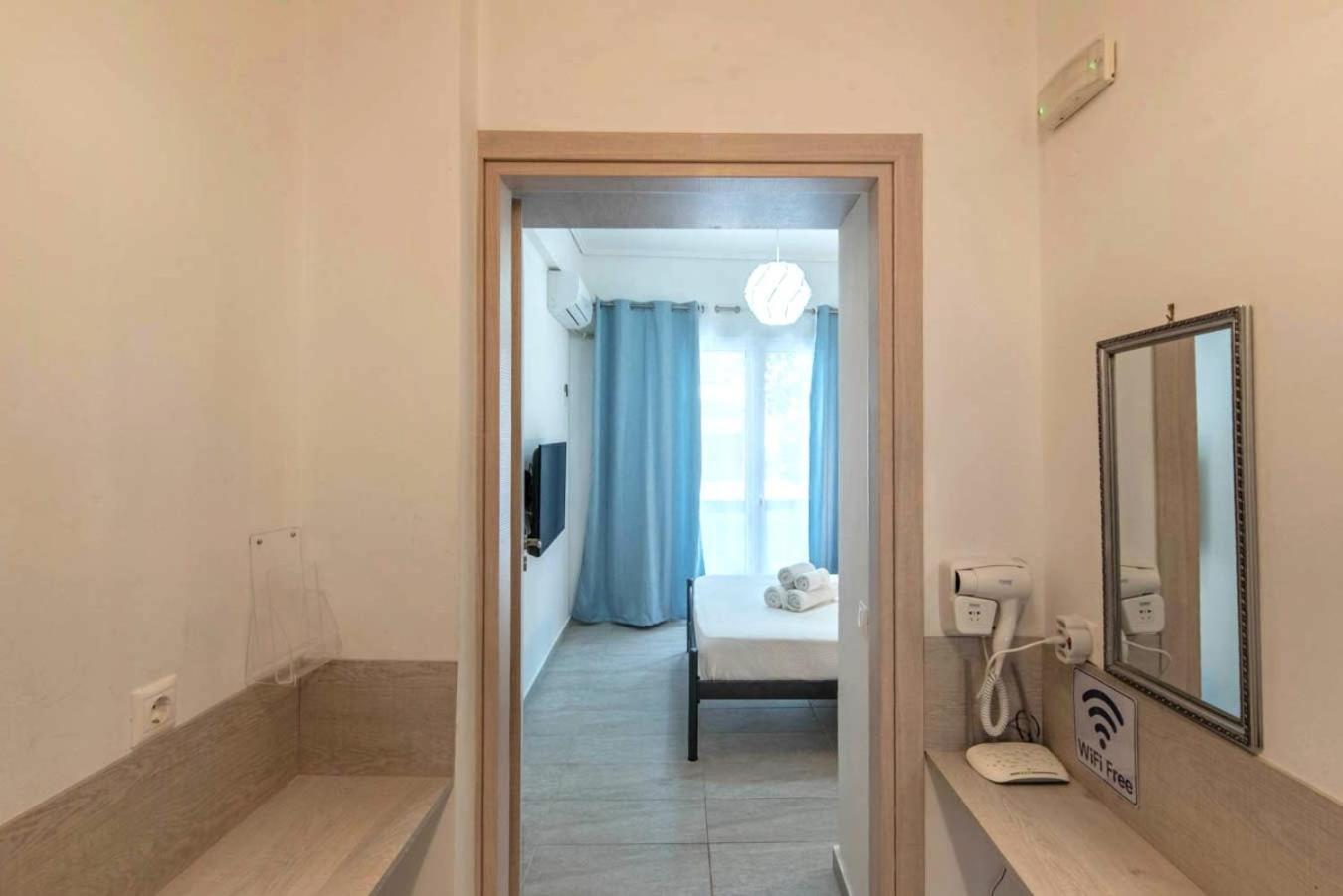 Lovely In The Center Of Apartment Athens